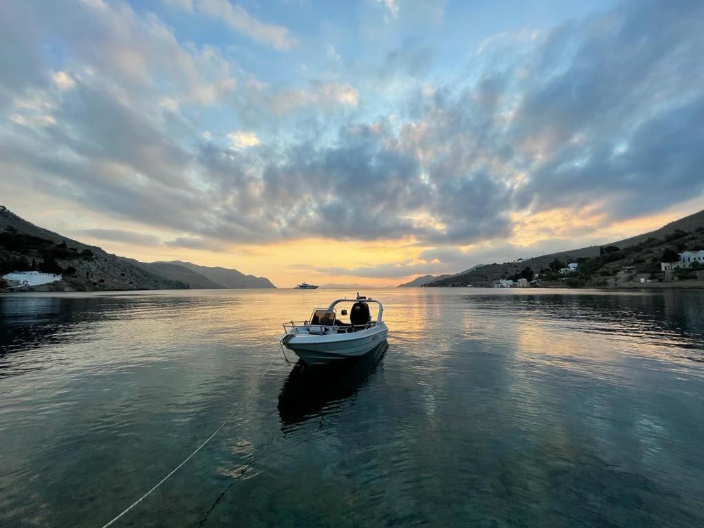 Symi . Villa Calme Luaran gambar